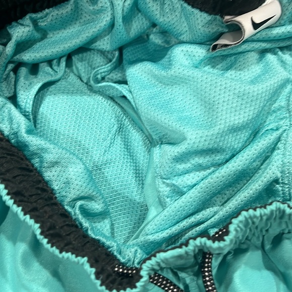 Men’s brand new swim shorts - Picture 3 of 4